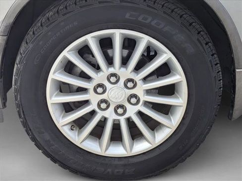 Used 2008 Buick Enclave CXL image 23