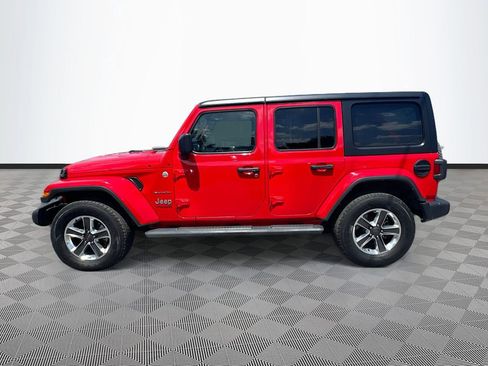Used 2022 Jeep Wrangler Unlimited Sahara w/ Cold Weather Group AWD/4WD image 9