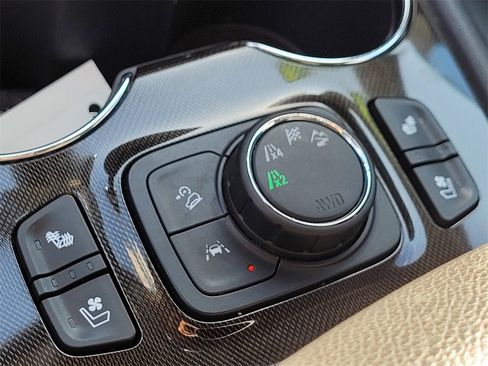 Used 2021 GMC Acadia AT4 w/ Preferred Package image 24