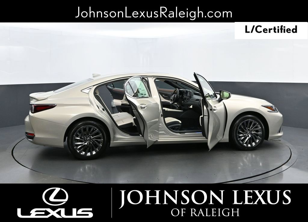 Used 2025 Lexus ES 300h w/ Technology Package FWD image 33