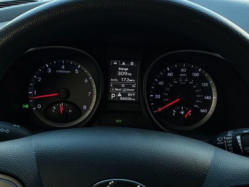 Used 2015 Hyundai Santa Fe Sport FWD image 23