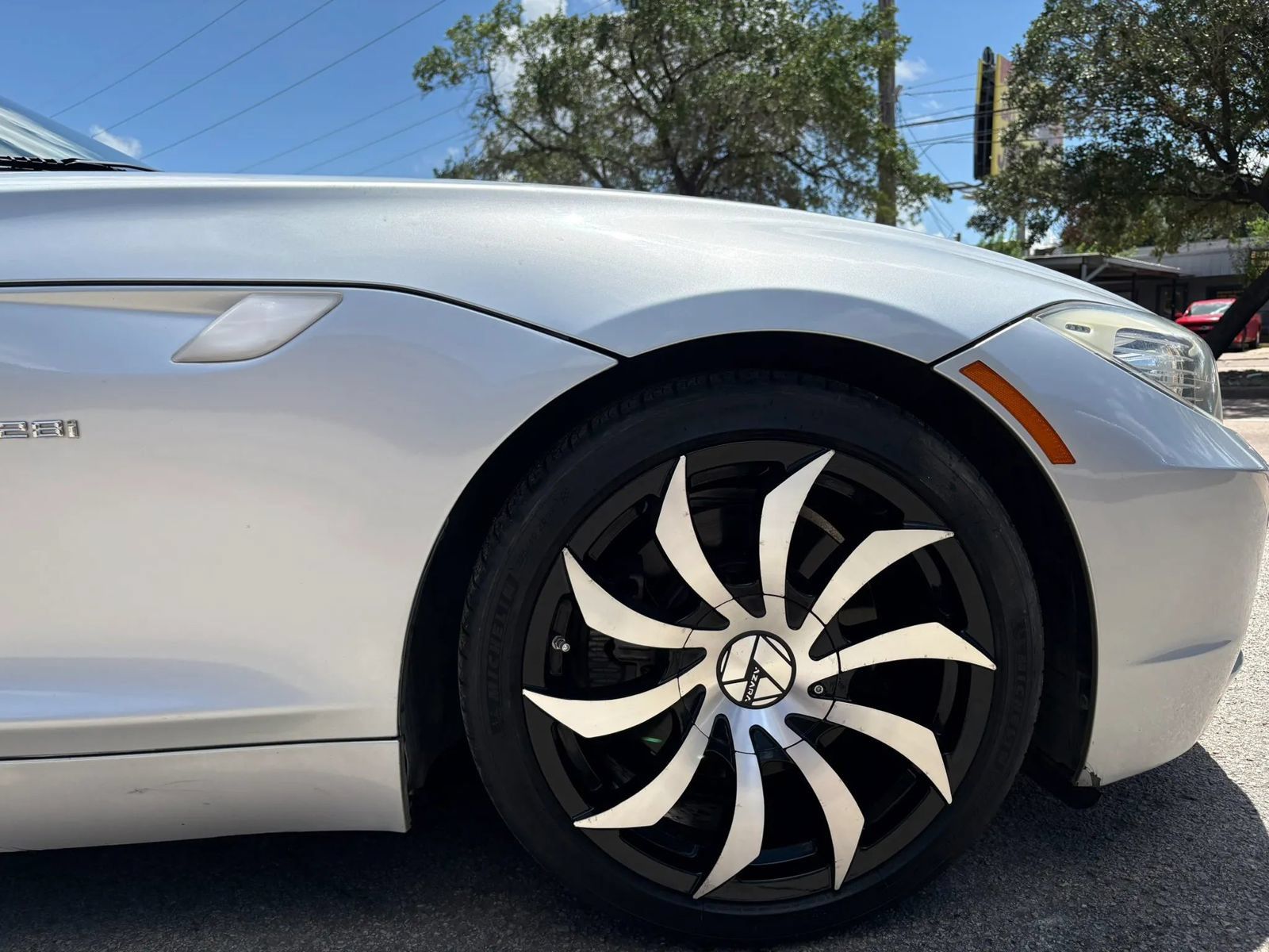 Used 2012 BMW Z4 sDrive28i w/ Sport Pkg RWD image 35