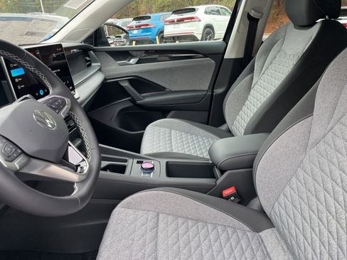 New 2026 Volkswagen Tiguan S image 9