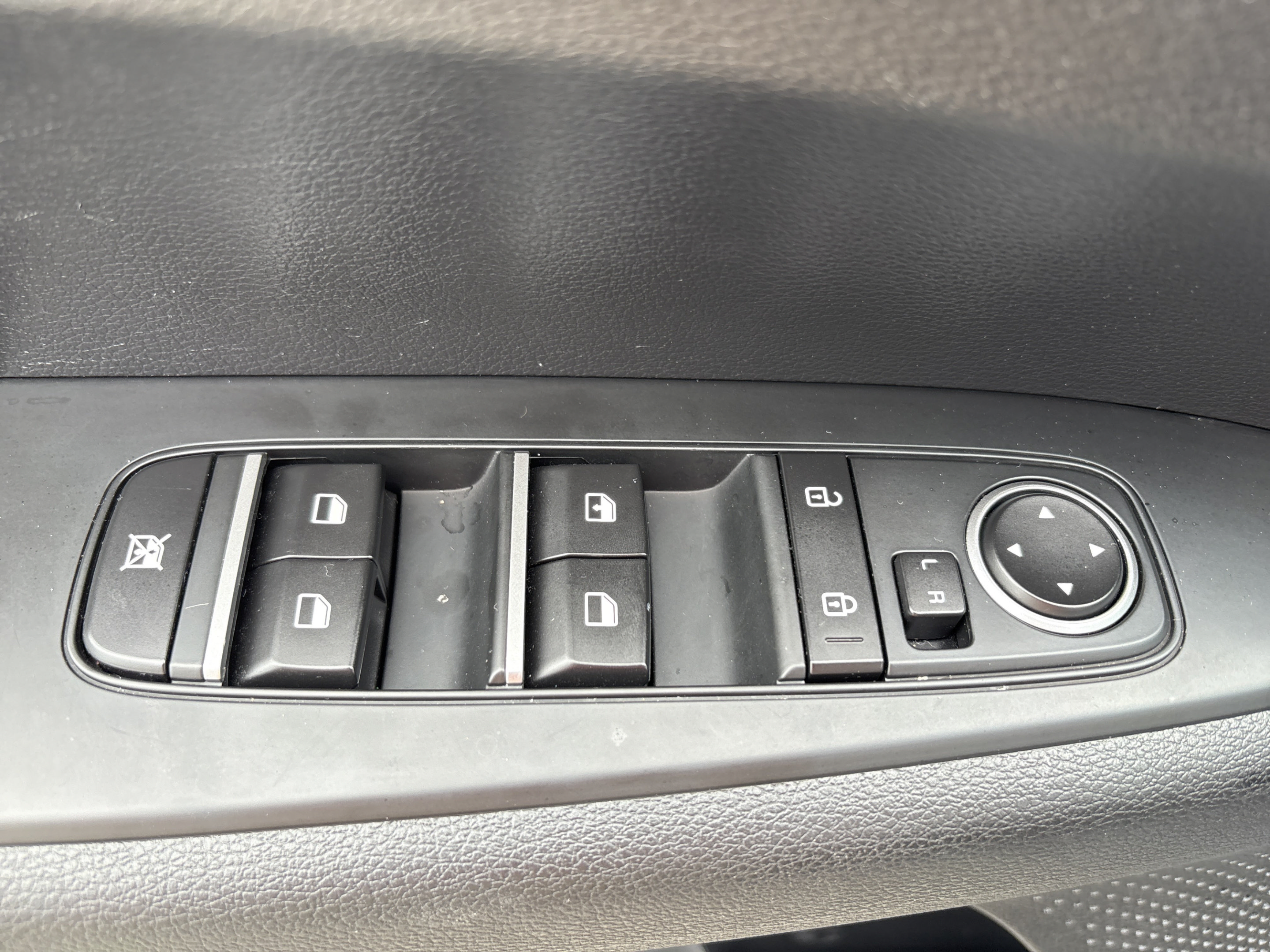 Certified 2024 Kia Forte LX FWD image 18