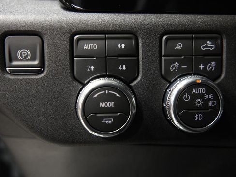 New 2026 GMC Sierra 2500 SLT w/ SLT Premium Package image 28