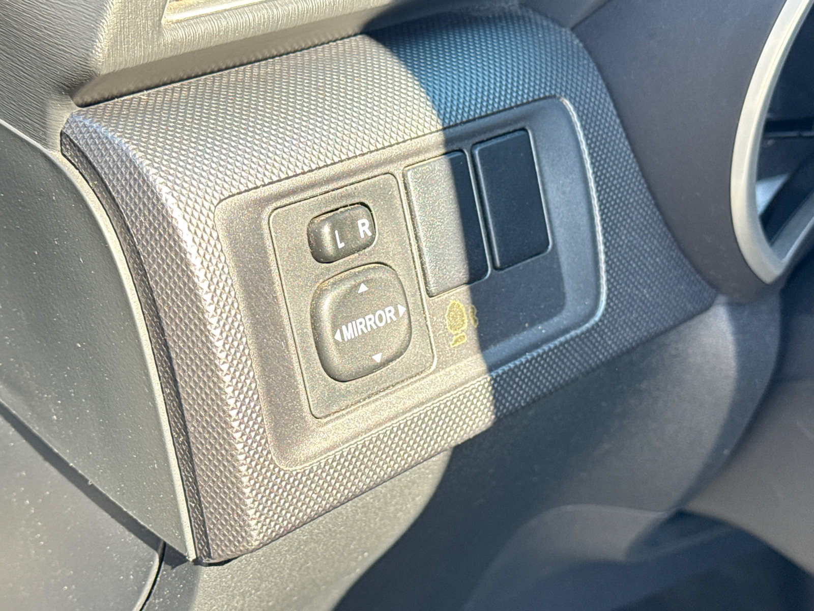Used 2015 Scion tC FWD image 16