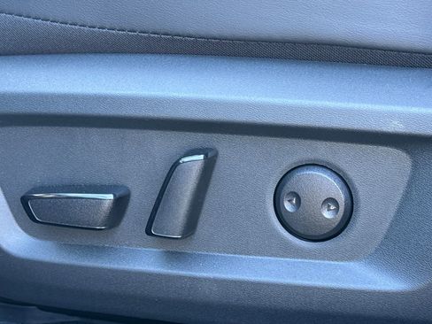 New 2026 Nissan Rogue SV image 32