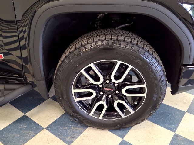 New 2026 GMC Sierra 1500 AT4 w/ AT4 Premium Package AWD/4WD image 11