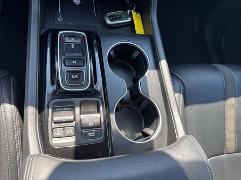 Used 2024 Honda Pilot Touring image 39