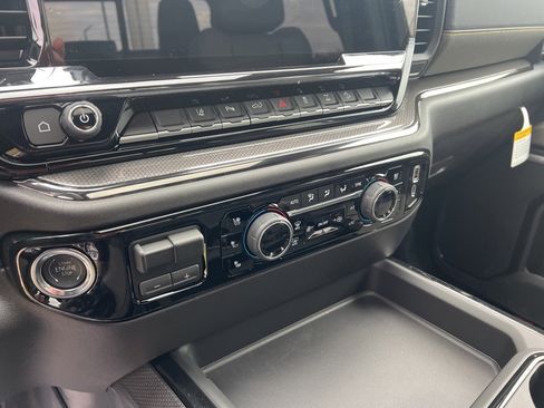 New 2026 Chevrolet Silverado 2500 ZR2 image 22