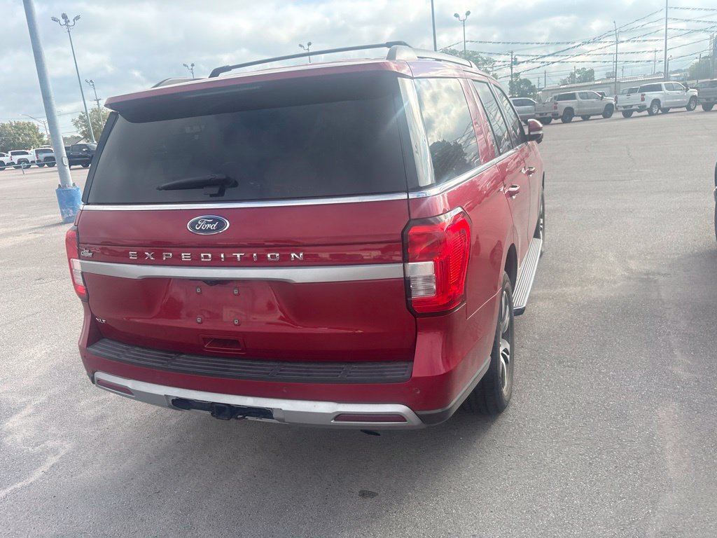 Used 2022 Ford Expedition XLT AWD/4WD image 13