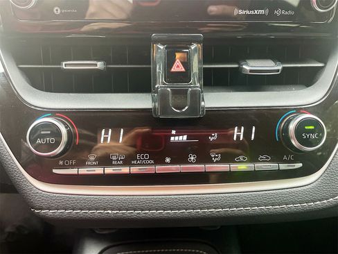 Used 2019 Toyota Corolla XSE image 15