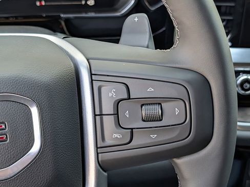 New 2026 GMC Sierra 1500 SLT image 19