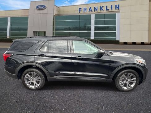 New 2026 Ford Explorer Active w/ Active Comfort Package AWD/4WD image 8