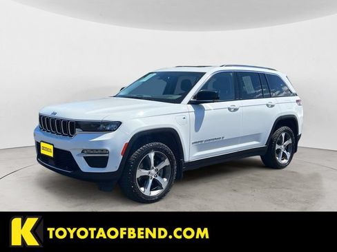 Used 2022 Jeep Grand Cherokee Limited 4xe w/ Luxury Tech Group II AWD/4WD image 1