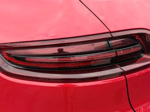 Used 2017 Porsche Macan GTS AWD/4WD image 13