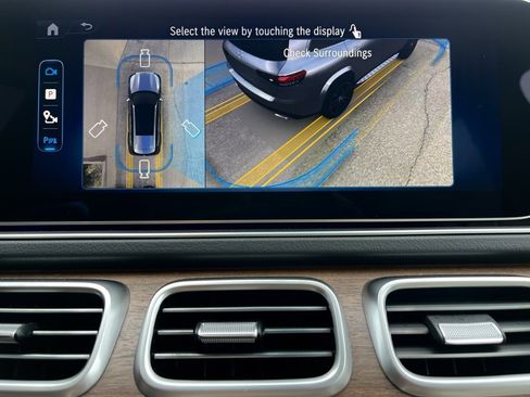 Certified 2025 Mercedes-Benz GLS 450 4MATIC image 73