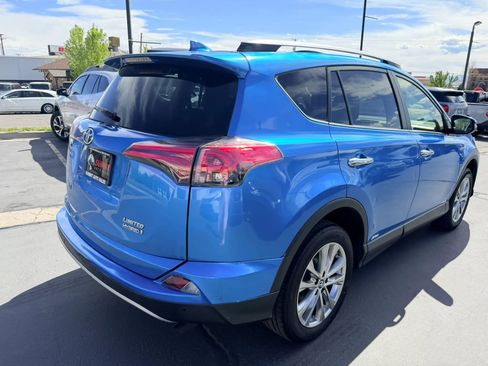 Used 2018 Toyota RAV4 Limited AWD/4WD image 4
