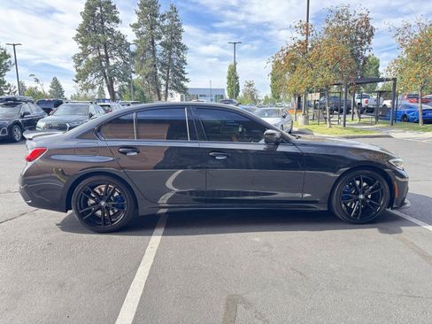 Used 2021 BMW 330i Sedan w/ M Sport Package RWD image 6
