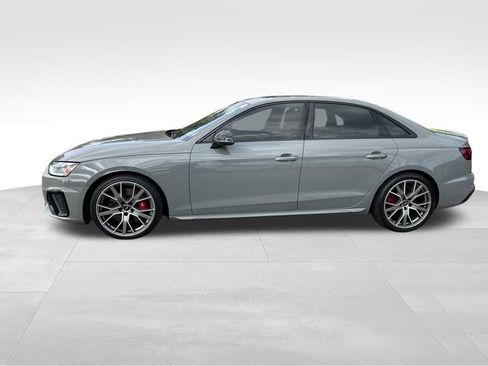 Used 2021 Audi S4 Premium Plus w/ Premium Plus Package image 3