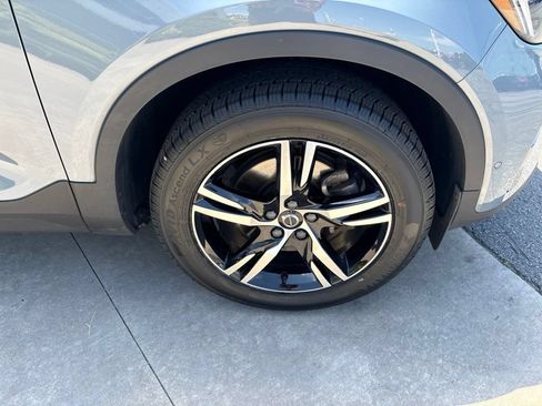 Certified 2023 Volvo XC40 B5 Plus w/ Driver Assist Package AWD/4WD image 12