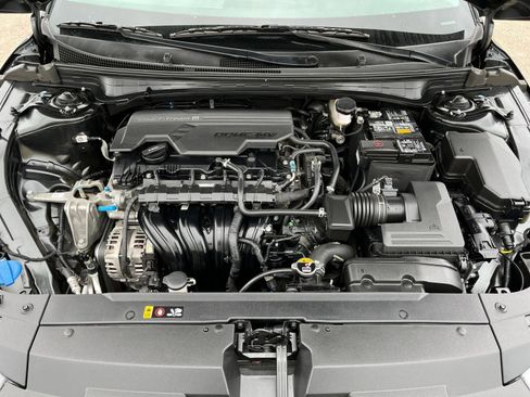 Used 2025 Kia K4 LXS image 29