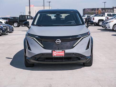 Used 2023 Nissan Ariya FWD image 2