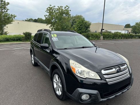 Used 2013 Subaru Outback 2.5i Premium w/ All-Weather Pkg AWD/4WD image 3