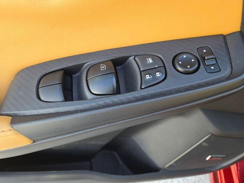 Used 2025 Nissan Sentra SV w/ SV Premium Package image 24