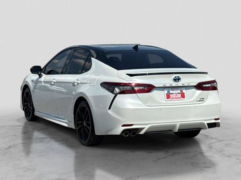 Used 2021 Toyota Camry XSE w/ Navigation Upgrade Package FWD image 7