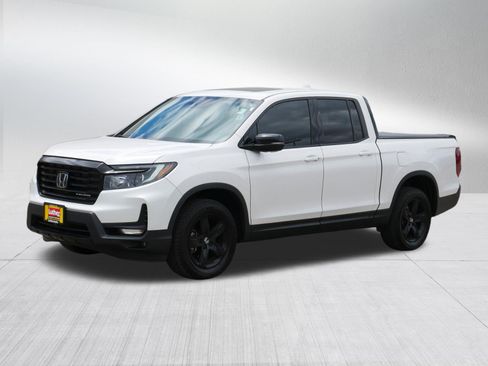 Used 2023 Honda Ridgeline Black Edition image 3