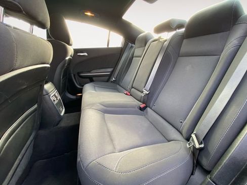 Used 2019 Dodge Charger SXT image 13