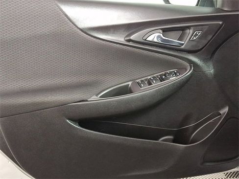 Used 2022 Chevrolet Malibu LT image 14