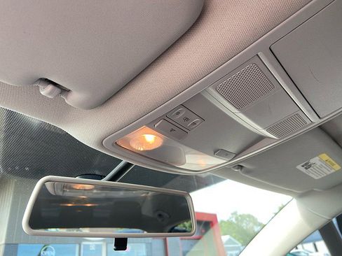 Used 2013 Volkswagen Passat 2.5 S image 16