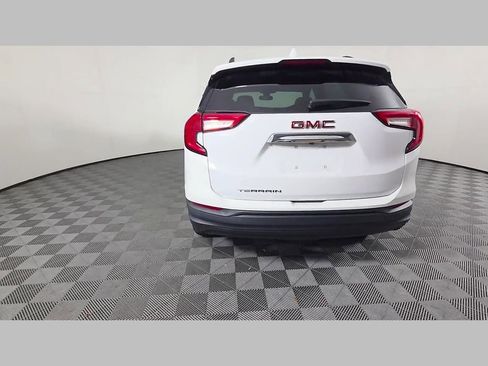 Used 2022 GMC Terrain SLE w/ Driver Convenience Package FWD image 42