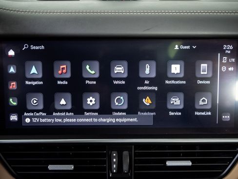 Certified 2022 Porsche Cayenne Platinum Edition w/ Premium Package Plus image 14