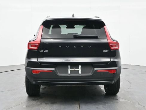 Used 2024 Volvo XC40 B5 Core AWD/4WD image 6
