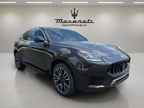 New 2025 Maserati Grecale GT image 3
