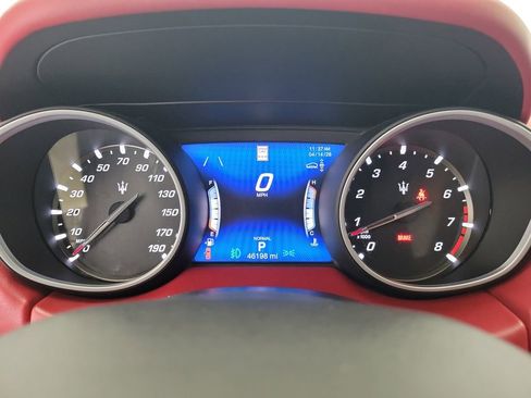 Used 2020 Maserati Levante image 26