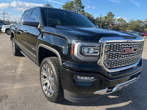 Used 2018 GMC Sierra 1500 Denali w/ Denali Ultimate Package image 4