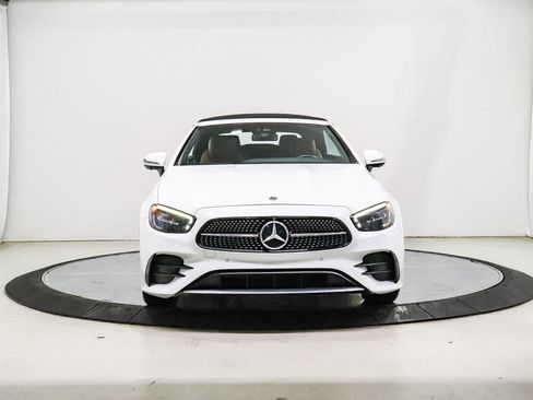 Used 2023 Mercedes-Benz E 450 Cabriolet image 6
