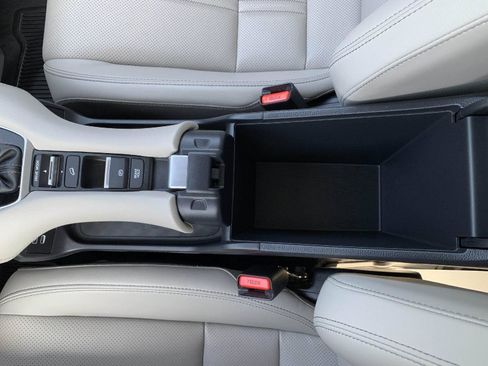 Certified 2025 Honda HR-V EX-L image 28