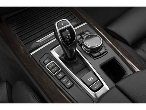 Used 2015 BMW X5 xDrive35d image 14