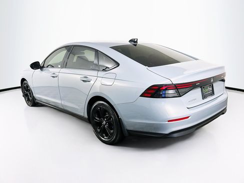 Used 2025 Honda Accord SE image 5