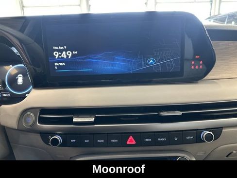 Used 2023 Hyundai Palisade Limited AWD/4WD image 3