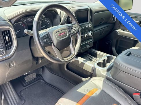 Used 2022 GMC Sierra 1500 AT4 w/ AT4 Preferred Package AWD/4WD image 2