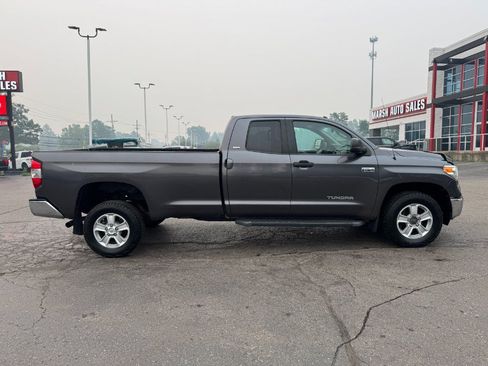 Used 2016 Toyota Tundra SR5 AWD/4WD image 6