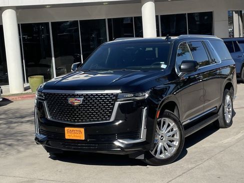 Used 2023 Cadillac Escalade ESV Premium Luxury image 9