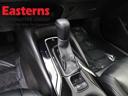 Used 2022 Toyota Corolla LE w/ LE Convenience Package image 13