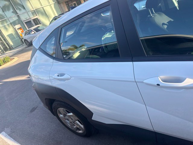 Used 2025 Hyundai Kona SE FWD image 5